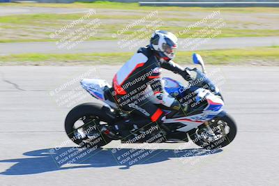 media/Jan-20-2023-Fastrack Riders (Fri) [[f2ad32aba3]]/Level 2/session 3 turn 9/